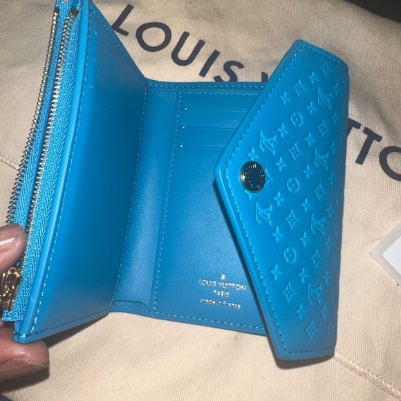 Louis Vuitton Blue Monogram Wallet - Picture 3 of 4